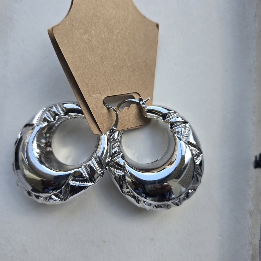 Earings